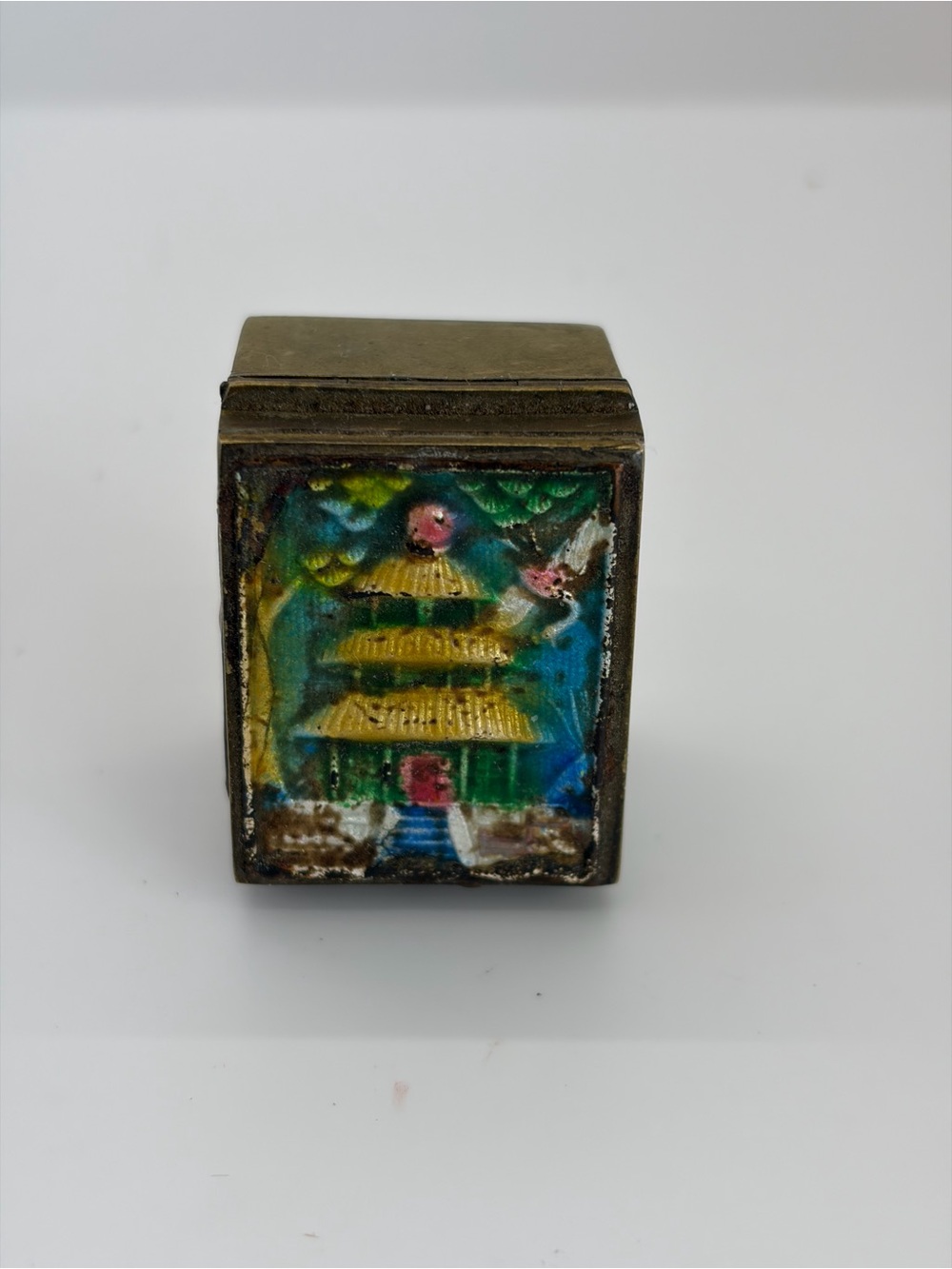 Antique Enameled Pagoda Snuff Trinket Box 📦